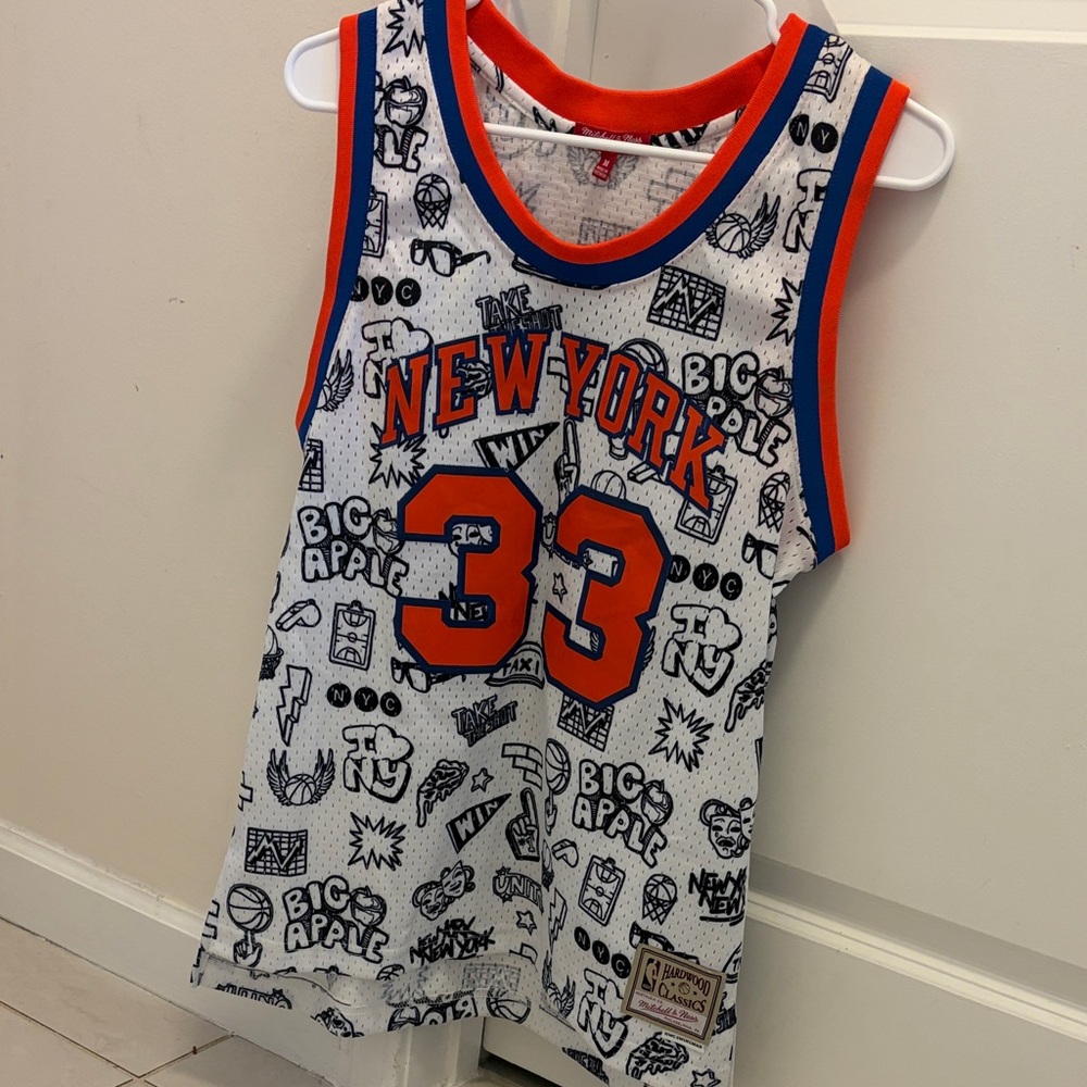 New York ewing graphic jersey